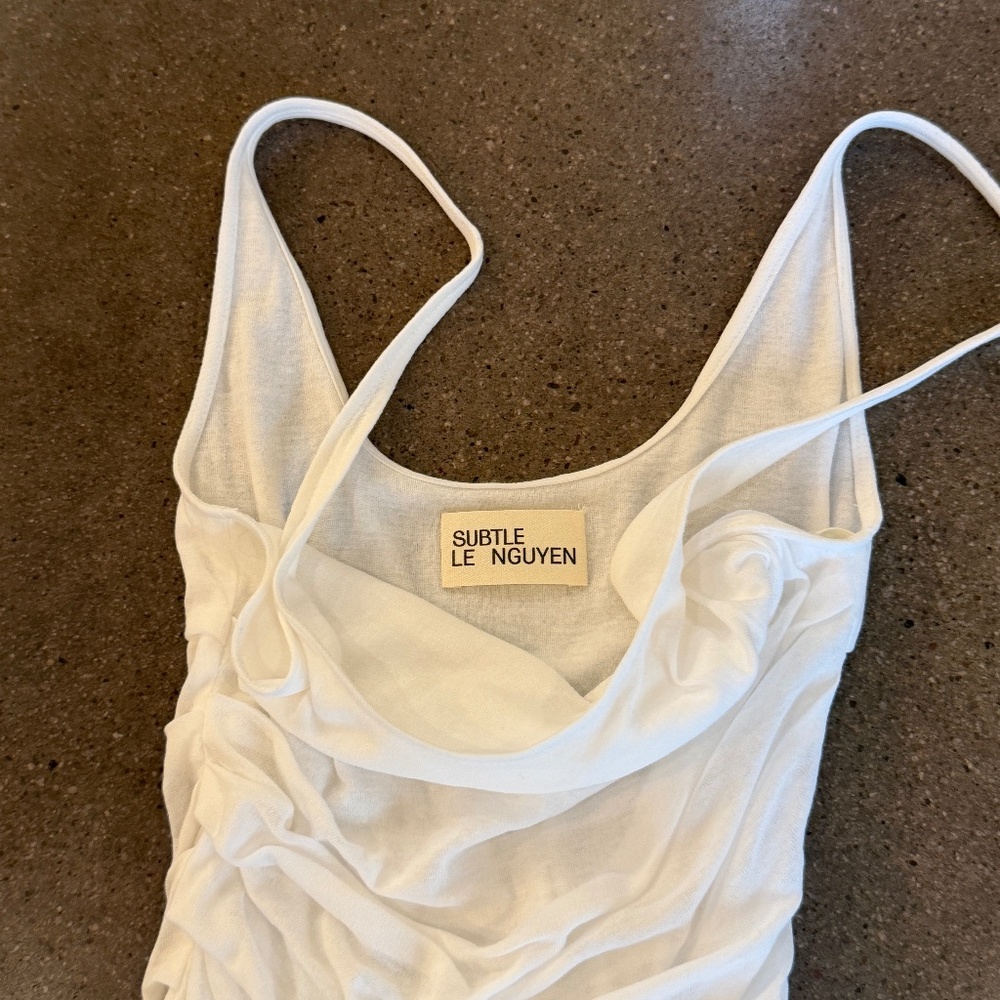 Subtle Le Nguyen White Ruched Top - Picture 2 of 4